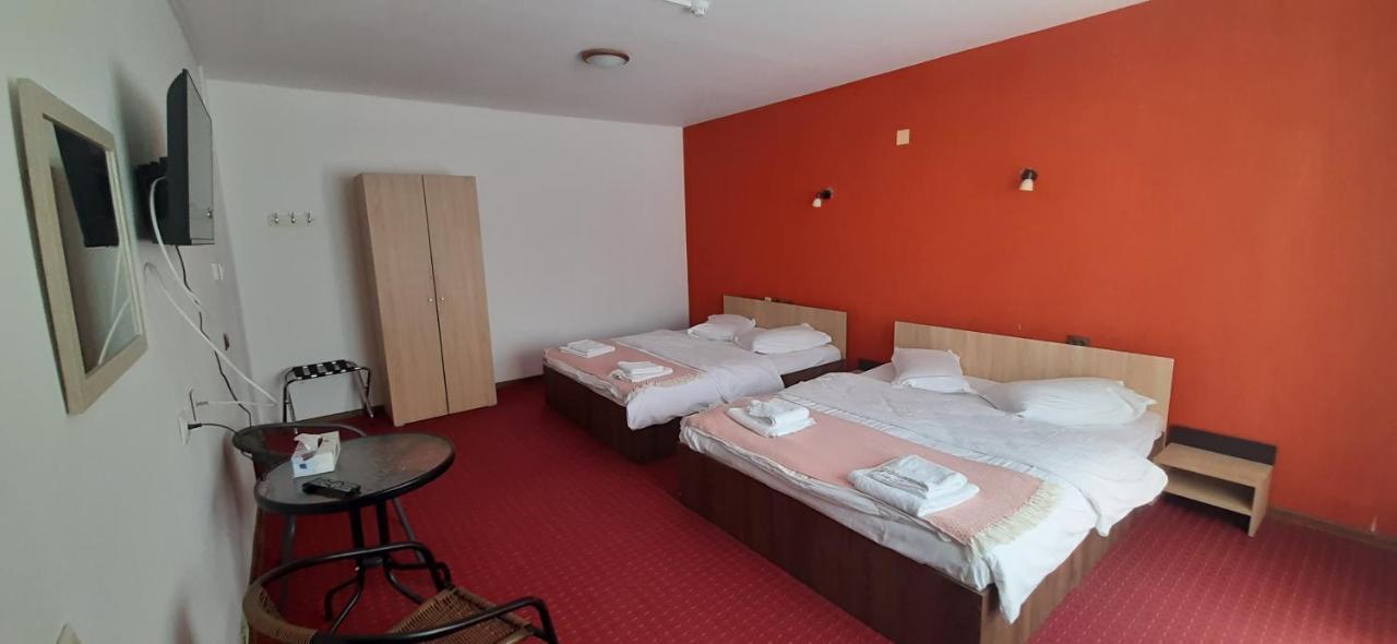 Pensiunea Montan Din Bran,Sat Simon Spa Indoor برانْ المظهر الخارجي الصورة