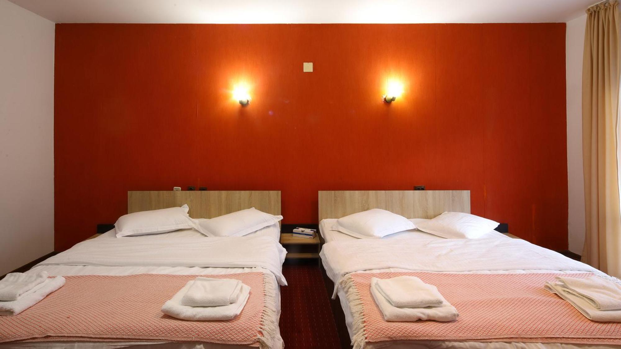 Pensiunea Montan Din Bran,Sat Simon Spa Indoor برانْ المظهر الخارجي الصورة