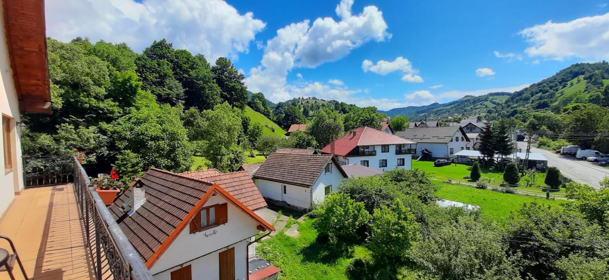 Pensiunea Montan Din Bran,Sat Simon Spa Indoor برانْ المظهر الخارجي الصورة